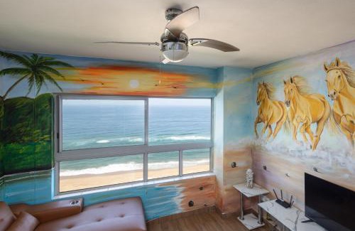 Kingsborough Apartment | Beach Front Self Catering Apartment With Pool