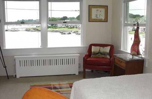 Woodmont House | BEACH FRONT TOWNHOUSE