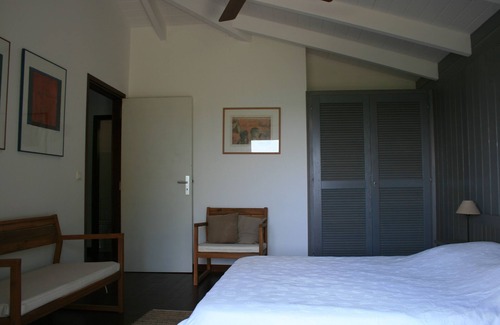 Bonifacio Villa | Beach front vacation House. Amazing view over the bonifacio strait.