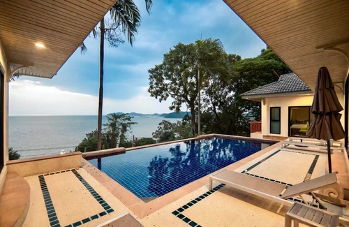 Pa Klok Villa | Beach Front Villa with Stunning views and own private beach,relax, BBQ.