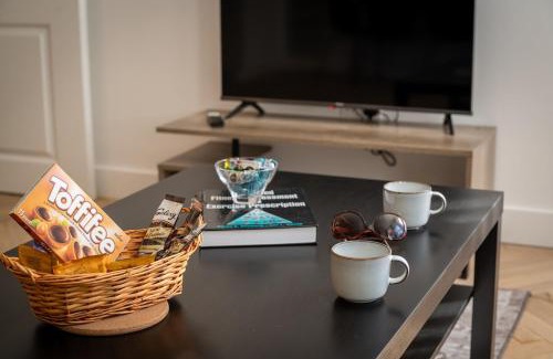 Eastbourne Seafront Apartment | Beach Getaway