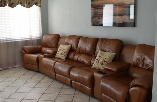 Venice Gardens House | Beach getaway! Perfect for family in a heated private pool!