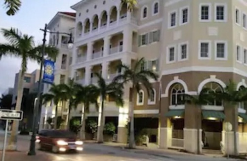 Fort Pierce Condo | Beach Getaway with lots to do in Hutchinson Island