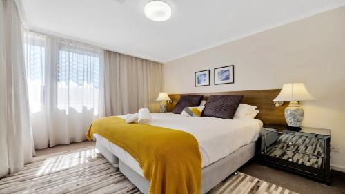 Magenta Shores House | Beach, Golf, Day Spa & Poolside Luxury