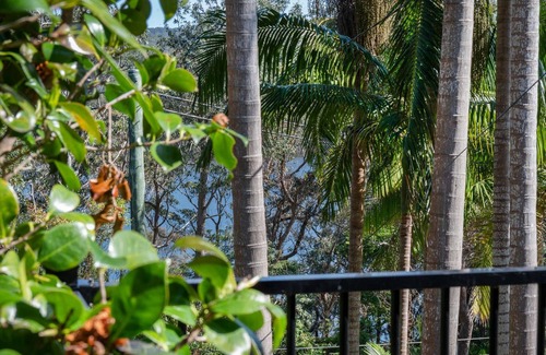 Copacabana Apartment | "Beach Happy" – Close to Beach & Shops