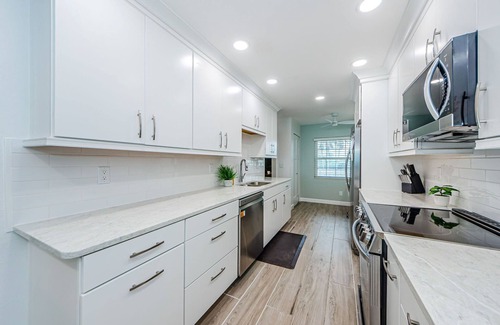 Belleair Beach Condo | Beach Happy in Belleair Beach