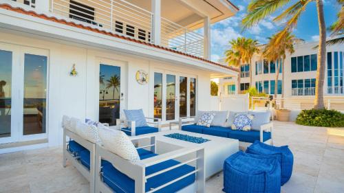 Birch Park Finger Streets House | Beach Haven by AvantStay Pool Ocean Views Steps from the Beach