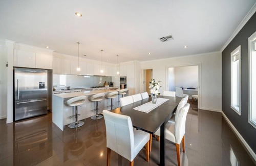 Semaphore South House | Beach Haven @ Semaphore