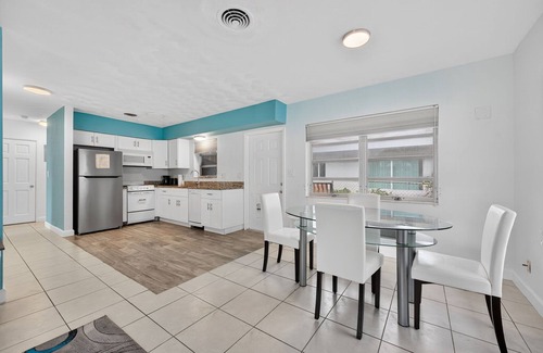 Dolphin Isles Apartment | Beach Haven