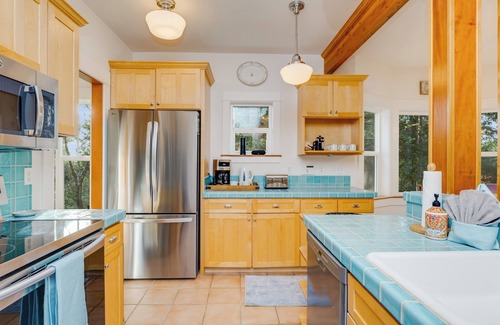 Neahkahnie Beach House | Beach home in the trees! Dog friendly, 3 bedroom, 3.5 bath home, blocks to the beach and town!