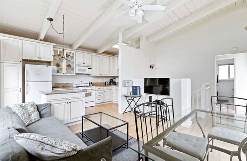 Aptos House | Beach home just a few steps away from Rio Del Mar Beach!