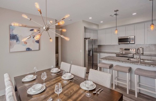 Madeira Beach Apartment | Beach Home Luxury S/POOL-Golf Cart
