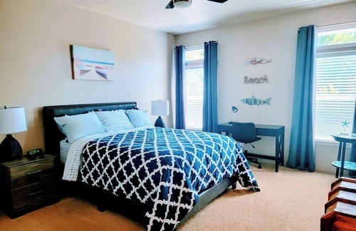 Harbor House | Beach home with Netflix, Wifi and BBQ!