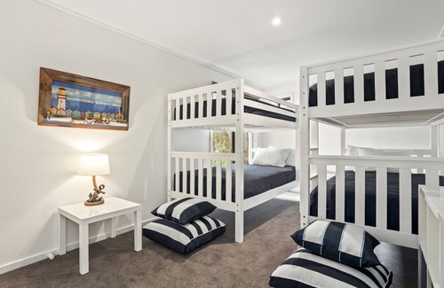 Lorne Apartment | Beach House 37 Pacific Apartments Lorne