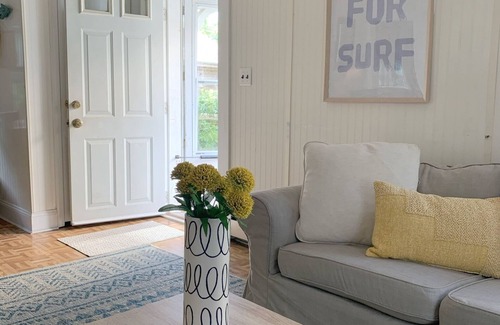 Spring Lake House | Beach house and rear cottage
