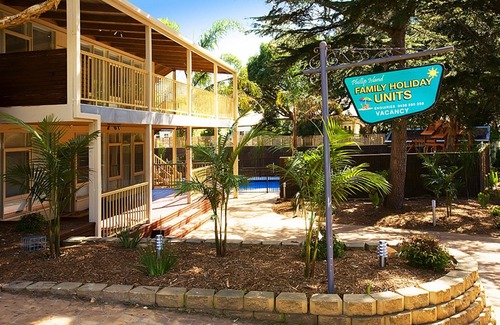 Cowes House | Beach House apartments - one unit of three