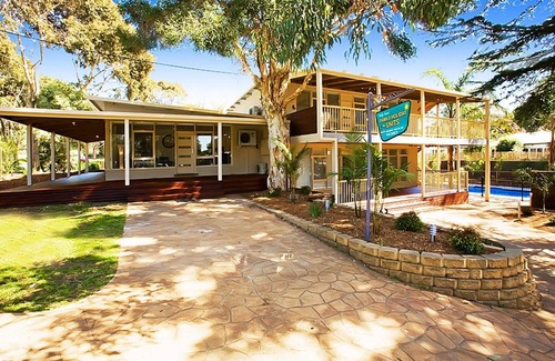 Cowes House | Beach House apartments - one unit of three