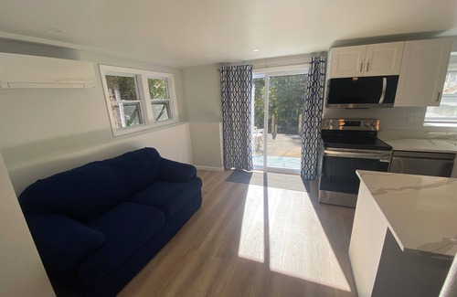 Wakefield-Peacedale Apartment | Beach House by the Pier-Ocean, Nature & Relax