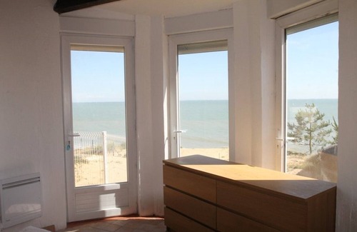 Bourgenay House | Beach House with 180 degree sea views, 6 Bed, 4 Baths, sleeps 10-12