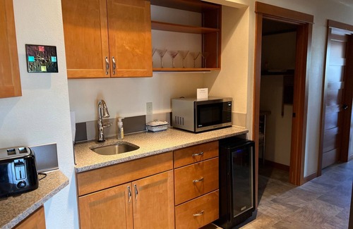 Pacific Beach House | Beach House Getaway - Amazing Location! 3-min Walk to the Beach!