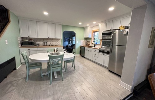 Lexington House | Beach house located one block from Downton Lexington, boat launch. and beach.