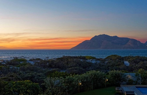 Kommetjie House | Beach House located on the beach in secure private eco estate