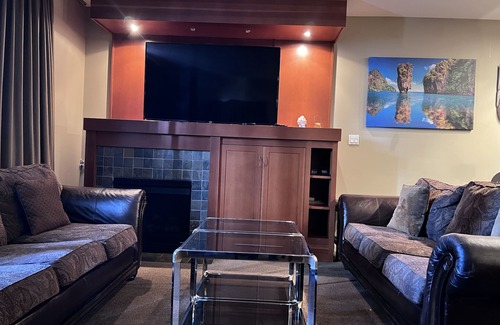 Regional District of Nanaimo Apartment | Beach House Mega-Suite#22 At Park Sands Beach Resort- Near Water