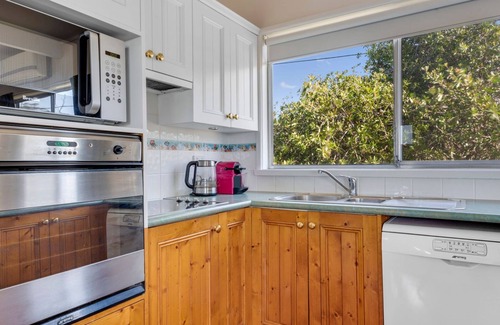 Narrawallee House | Beach House on Booth