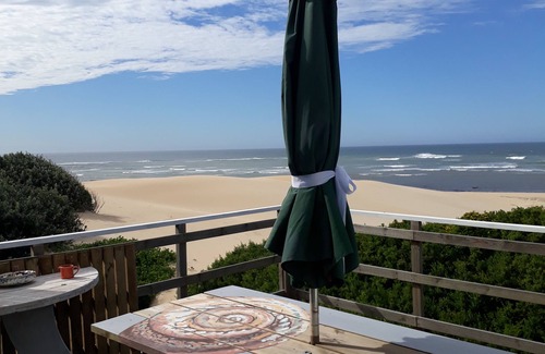Cannon Rocks Apartment | Beach house on golden sand dunes