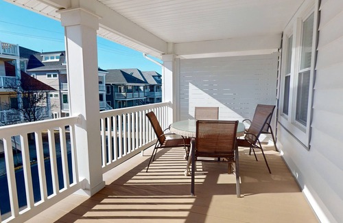 North End Villa | Beach House: POOL, Boardwalk, 1 Min to Beach