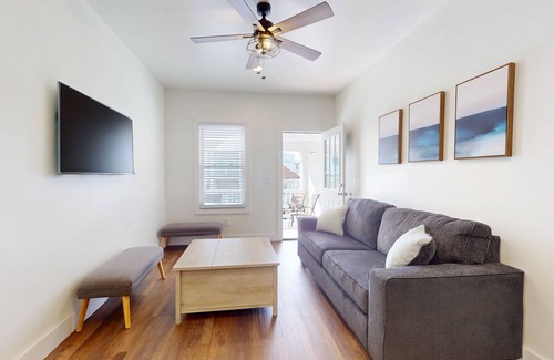 North End Villa | Beach House: POOL, Boardwalk, 1 Min to Beach