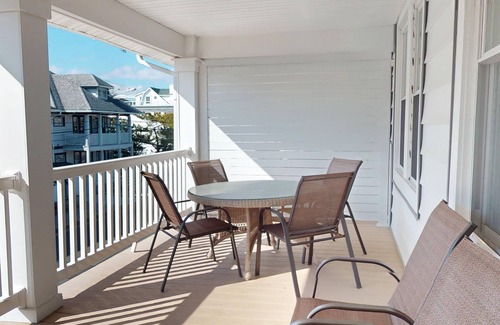 North End Villa | Beach House: POOL, Boardwalk, 1 Min to Beach