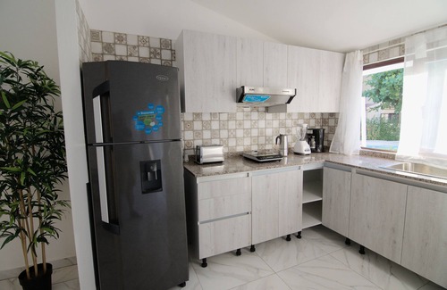 Bavaro Apartment | Beach House up to 5 guests, WIFI, Pick-Up, Maid