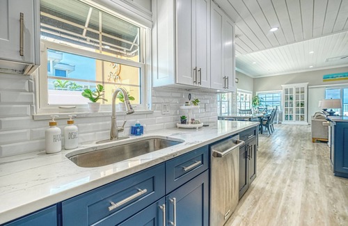 Indian Rocks Beach House | Beach House directly on the Beach with beautiful private pool