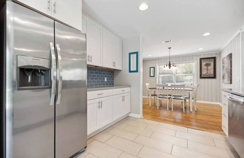 Saint Simons Island House | Beach House -optional BIKES - Walk 2 Shops & Fun