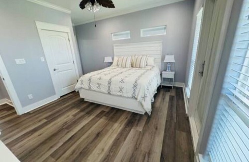 Port Bolivar House | Beach House with Beach View