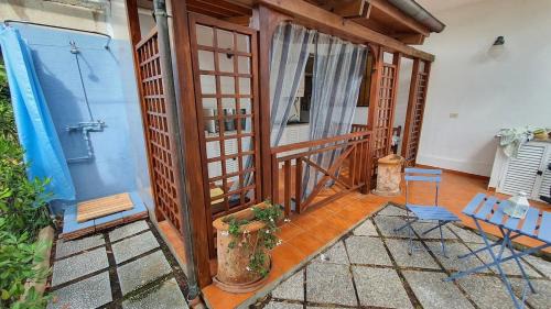 Quercianella House | Beach house with garden