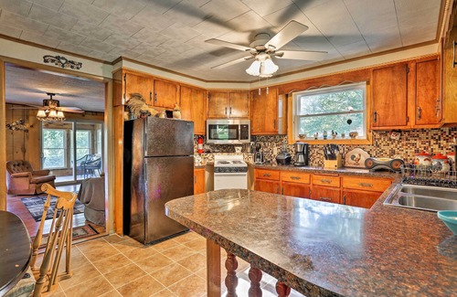Beach Lake Cabin | Beach Lake Cabin on Delaware River w/Sunroom!