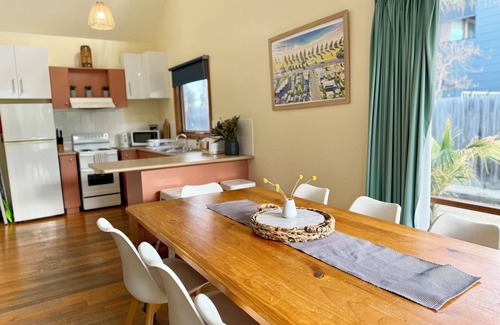 Torquay House | Beach Life on Price: 2 BR, 1 BA in Torquay, Sleeps 8