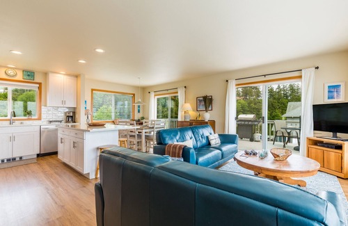 Coupeville House | Beach Lookout Retreat by AvantStay | Rooftop Views