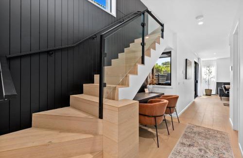 Ocean Grove Apartment | Beach Luxury On The Park - Brand New 2 bedroom 3 Bathroom Carport Shops 100m Beach 500m Aircon Heating Gas fireplace WIFI