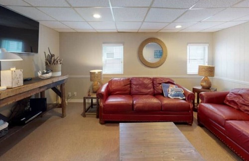 Erie House | Beach Manor: Hidden Gem Lake Erie's Kelso Beach