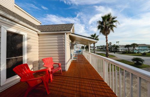 Pirates Beach House | Beach Mode ON!