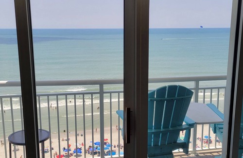 Crescent Beach Condo | Beach-Oceanfront Fall Discount Owner Direct Deluxe 2BR/2BA Updated w/Balconies