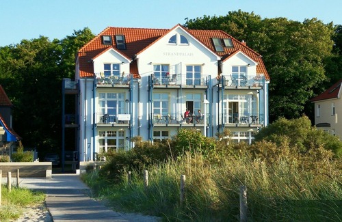 Warnemuende Apartment | Beach palace/sea view, on the beach