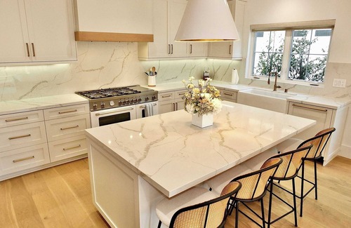 Peninsula House | Beach Paradise – Stunning 3-Story in Long Beach!