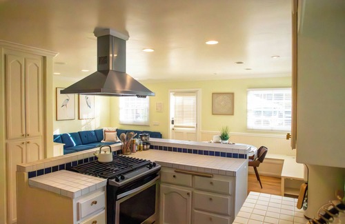 South Mission Beach Condo | Beach Paradise! Visit beautiful Mission Beach.beach and bay access