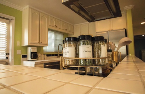 South Mission Beach Condo | Beach Paradise! Visit beautiful Mission Beach.beach and bay access