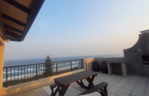 Amanzimtoti Apartment | beach penthouse