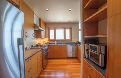 Tillamook House | Beach, Please!nModern Oceanfront Haven